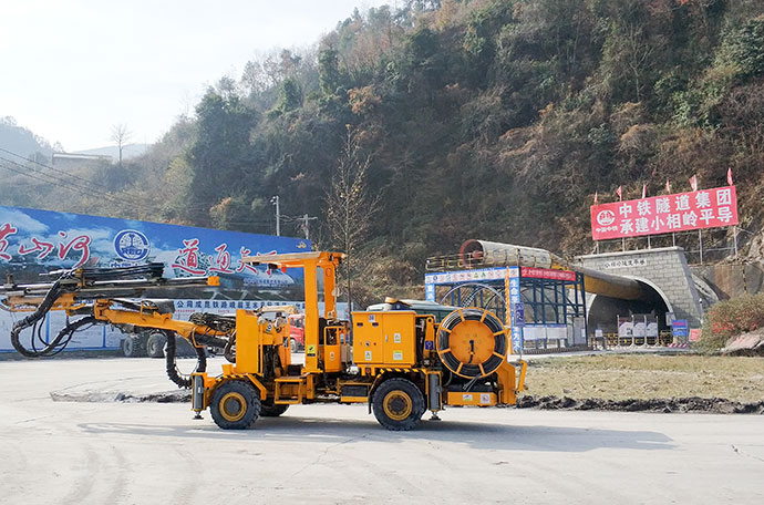 Xiaoxiangling Tunnel（From Xide to Yuexi）